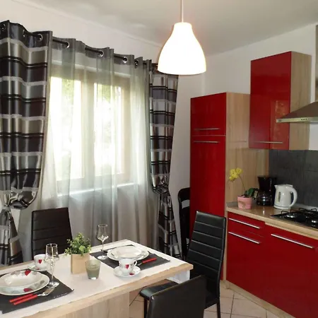 In 33137 Apartment *