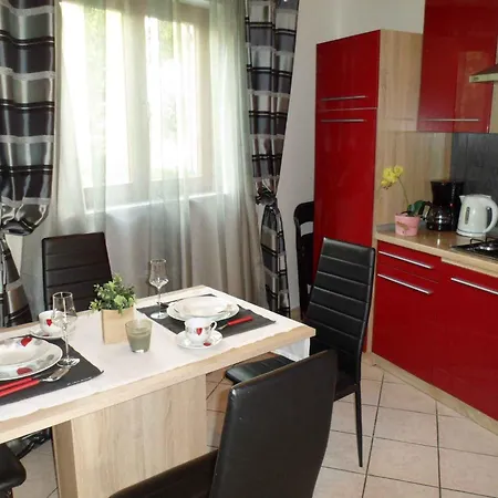 In 33137 Apartment Crikvenica